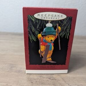  Disney Winnie The Pooh Skiing Hallmark Ornament